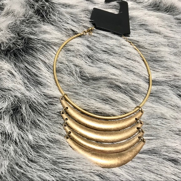 *NWT Metallic Curved Bar Necklace - Picture 3 of 3